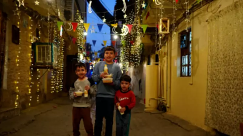 Bağdat'ta Ramazan Ruhu: Komşudan Komşuya İftar Geleneği Yaşatılıyor