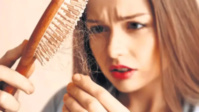 Bahar Aylarında Saç Dökülmesi Artıyor: Uzmanlar Normal ve Anormal Dökülme Arasındaki Farkı Açıkladı