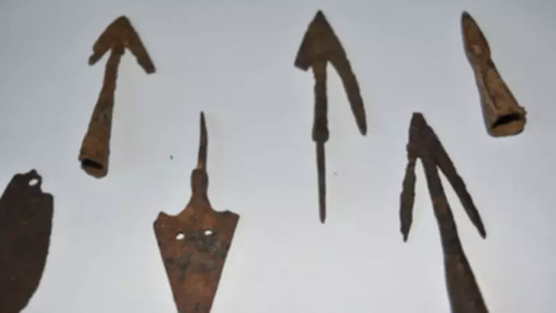 Bahçesindeki Taşı İnceledi, 3.300 Yıllık Tunç Çağı Sırrı Ortaya Çıktı