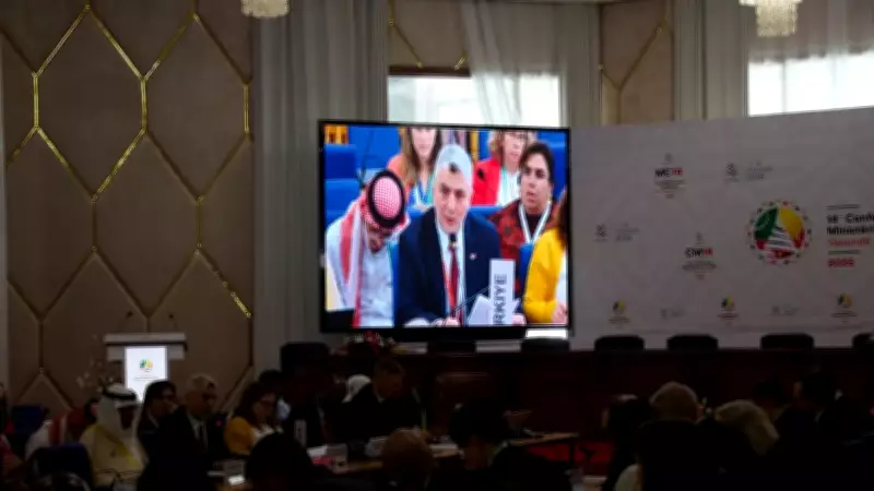 Bakan Bolat, DTÖ Zirvesinde Yoğun Diplomasi Trafiği Gerçekleştirdi