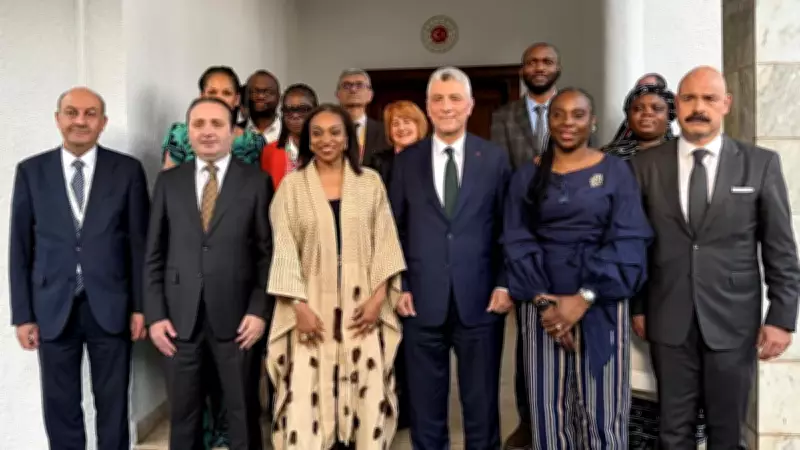 Bakan Bolat, Nijeryalı Mevkidaşı Oduwole ile Kamerun'da Görüştü