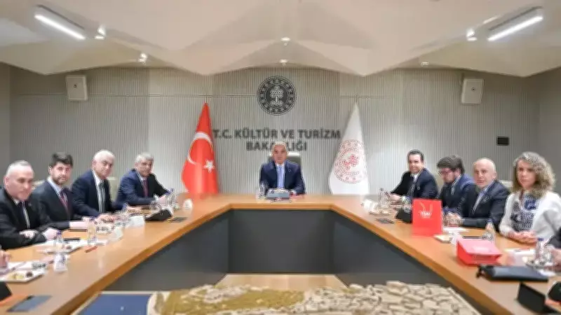 Bakan Ersoy, TGA Toplantılarında Turizmin Geleceğini Masaya Yatırdı