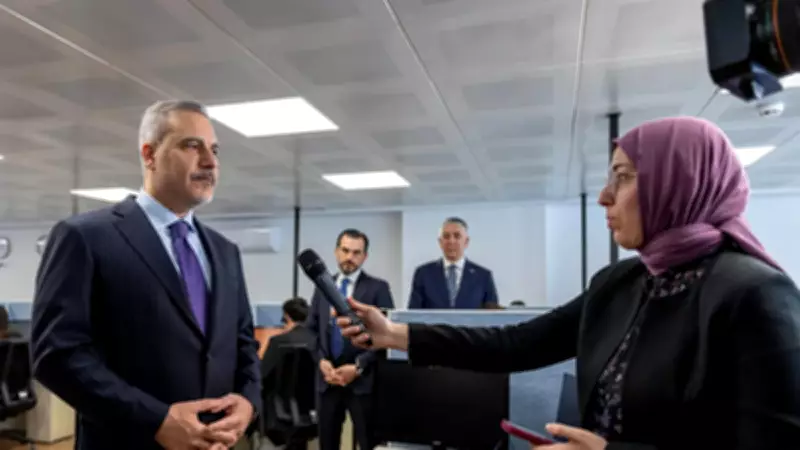 Bakan Fidan, Ankara'daki Konsolosluk Çağrı Merkezi'nde İncelemelerde Bulundu