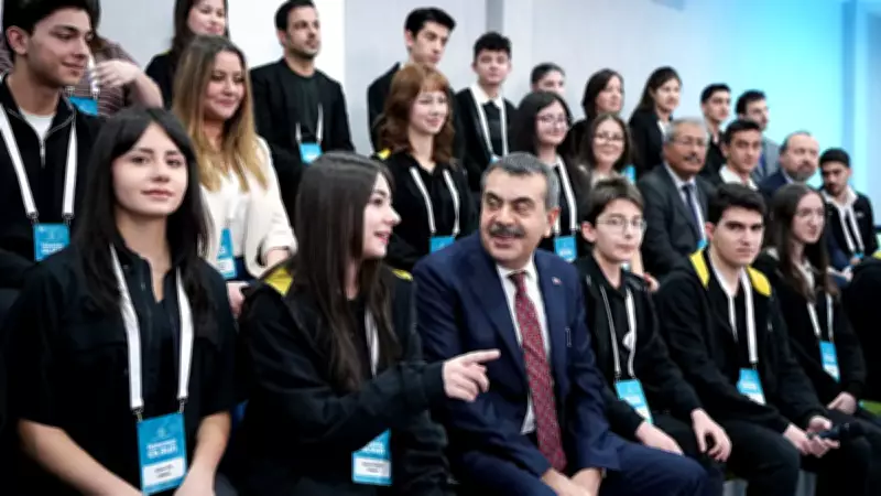 Bakan Tekin, Öğrencilerin Hazırladığı 'Haberimiz Olsun' Bültenine Konuk Oldu