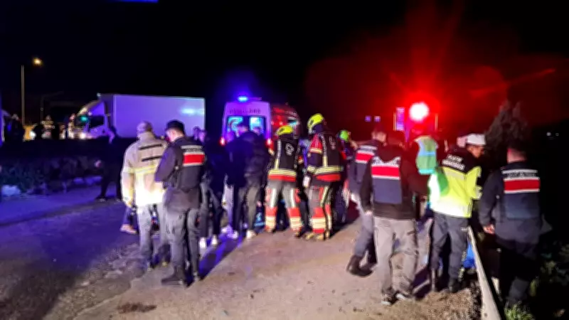 Balıkesir'de Feci Trafik Kazası: Otomobil Şarampole Devrildi, 1 Kişi Hayatını Kaybetti