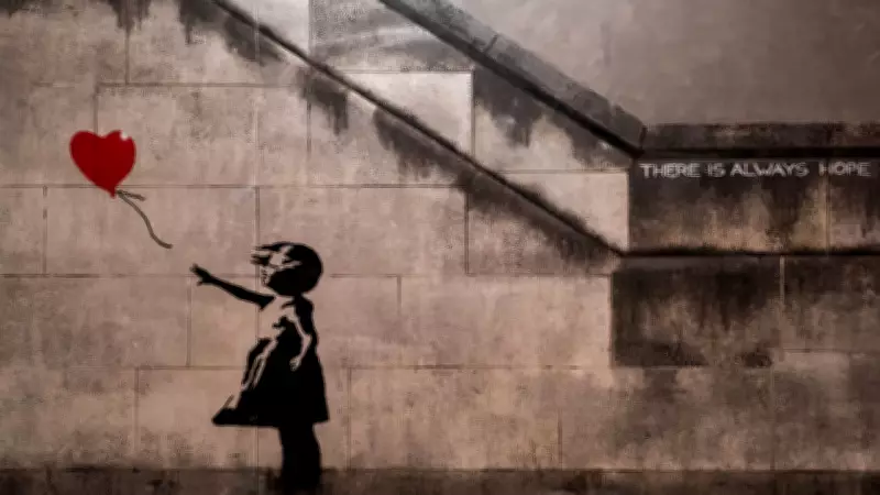 Banksy'nin Gizemli Kimliği Açığa Çıktı: İfşa Sonrası Adını Değiştirdi