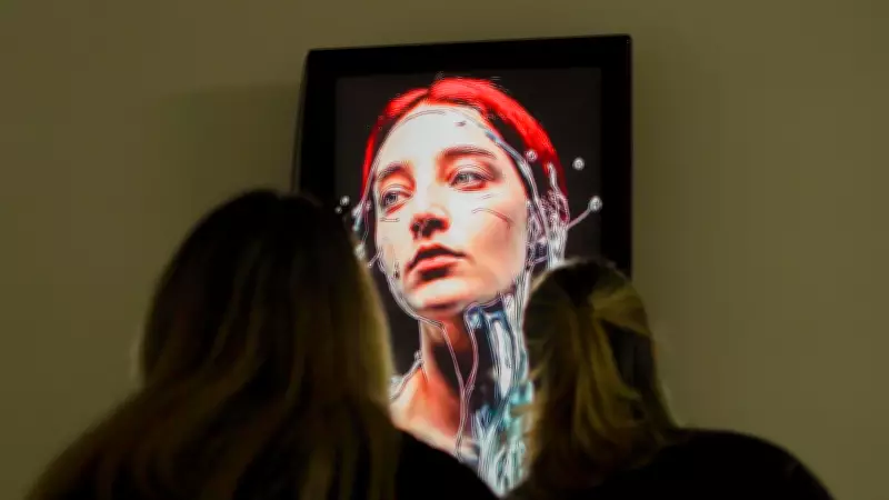 Barın Han'da 'İnsan ve Makine' Sergisi Sanatseverlerle Buluştu