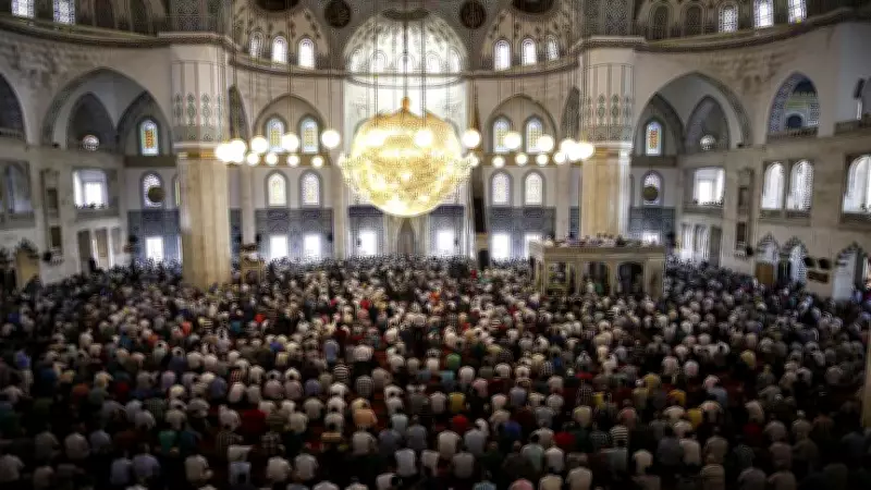 Batman'da 2026 Ramazan Bayramı Namaz Saati Açıklandı: İşte Vakit