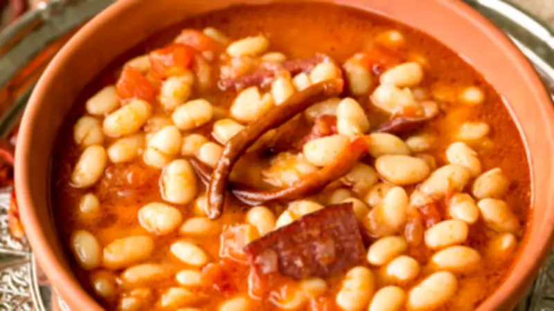 Bayramda Ani Beslenme Değişimi Sindirim Sistemini Zorluyor