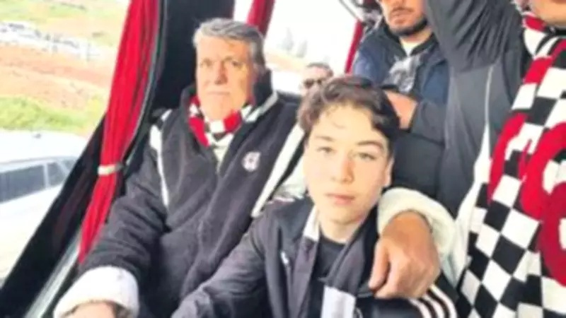 Beşiktaş Başkanı Adalı, Taraftarla Birlikte Otobüsle Gidip Maçı Tribünde İzledi