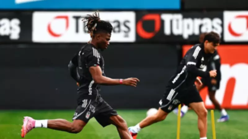 Beşiktaş, Fenerbahçe Derbisi Öncesi Antrenmanda: Topçu ve Toure Takımla Çalıştı
