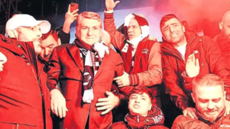 Beşiktaş Taraftarlarından Büyük Coşku: Siyah-Beyazlıların Zafer Kutlaması