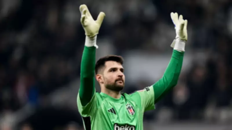 Beşiktaş'ta Kale Krizi: Ersin Destanoğlu, Sergen Yalçın'ın Güveniyle Kaleyi Bırakmıyor