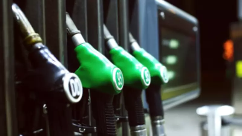 Benzin ve Motorine İndirim Geliyor! 12 Mart'ta Pompa Fiyatları Düşecek