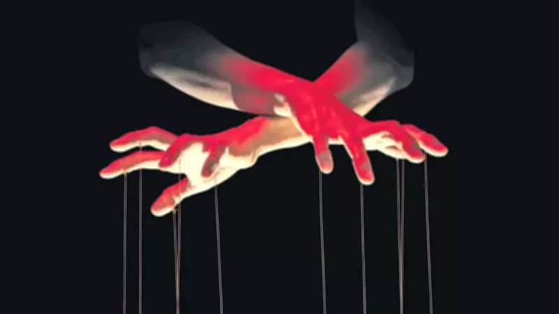 Beyin Yıkamanın Anatomisi: Korku ve Aidiyet Arasında Sıkışan Zihinler