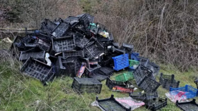 Bilecik'te Kanal Boyu Çöplüğe Dönüştü: Plastik Atık Dağları Çevre Felaketi Yaratıyor