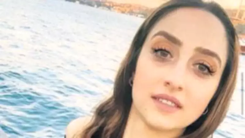 Boşanma Sürecindeki Eşini Okul Önünde Başından Vurarak Katletti