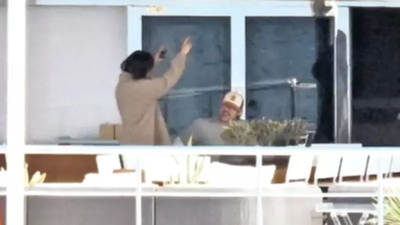 Brad Pitt Sevgilisiyle Yunanistan'da Lüks Yatta Romantik Anlar Yaşadı