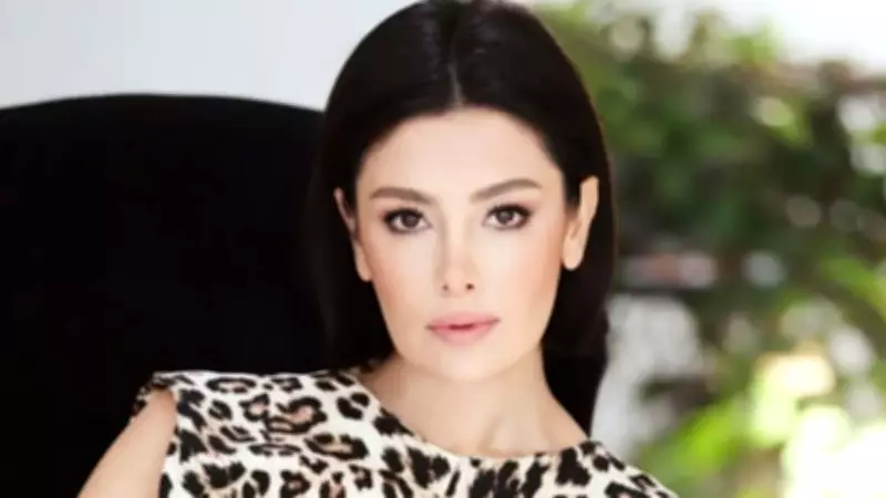 Burcu Binici'nin Çocukluk İtirafları: 'Beni Nenem Büyüttü'