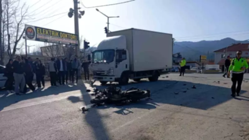 Burdur'da Trajik Kaza: 20 Yaşındaki Motosiklet Sürücüsü Gonca Gül Kara Hayatını Kaybetti