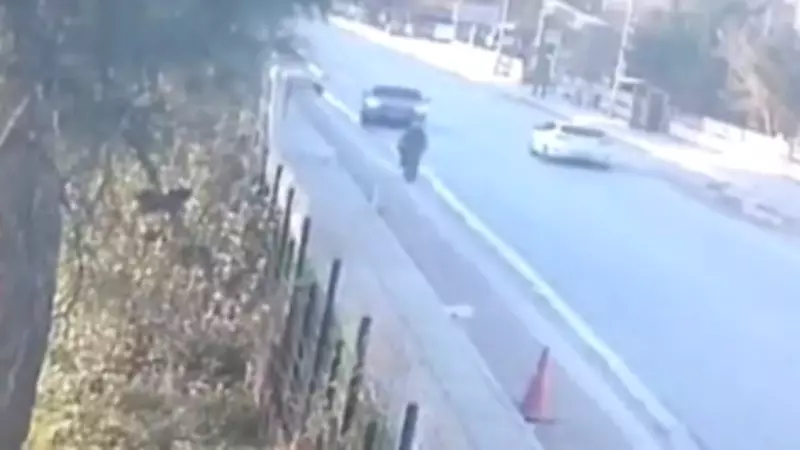Bursa'da Bisikletlinin Ölümüne Neden Olan Sürücü Tutuklandı: Kaza Anı Kameralarda