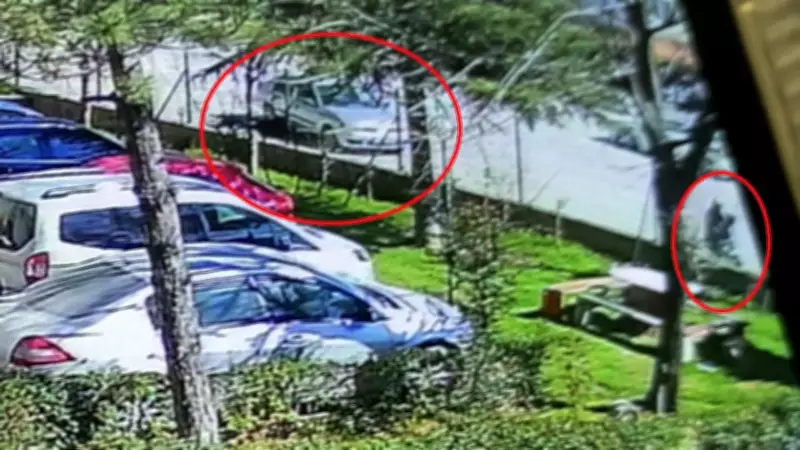 Bursa'da El Freni Unutuldu: Araç Dede ve Torunlarına Çarptı, 11 Yaşındaki Çocuk Hayatını Kaybetti