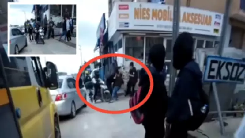 Bursa'da 'Yan Bakma' Tartışması Kanlı Bitti: Lise Öğrencisi Bıçaklandı