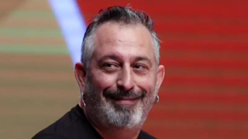 Cem Yılmaz Madrid'de Sevgilisi Rüya Demirbulut ile Görüntülendi