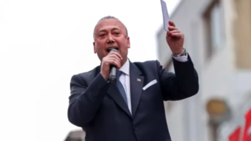 CHP'de Uşak Belediye Başkanı Özkan Yalım'ın Üyeliği Askıya Alındı