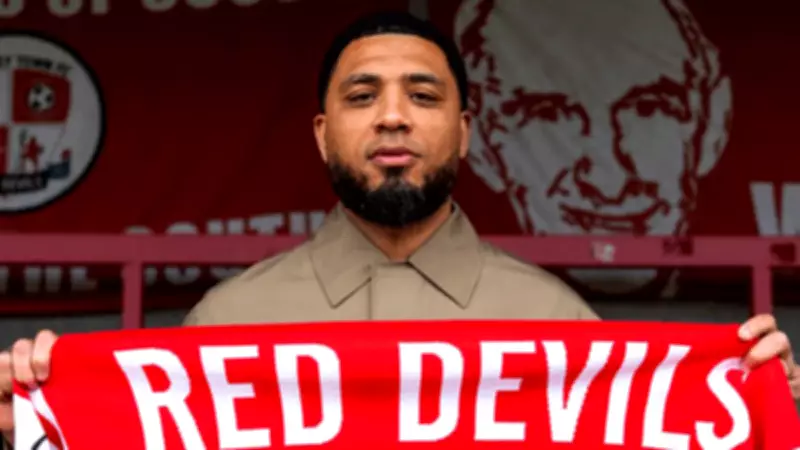 Crawley Town'da Colin Kazım-Richards Dönemi Başladı!