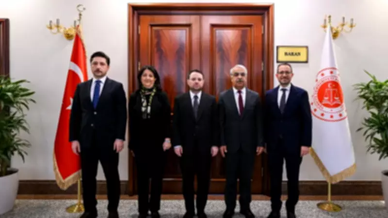 DEM Parti Heyeti Adalet Bakanı Gürlek'i Ziyaret Etti: Terörsüz Türkiye Süreci Görüşüldü