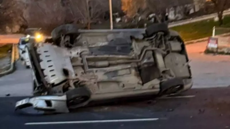 Denizli-Serinhisar Karayolunda İki Araç Takla Attı: 5 Yaralı