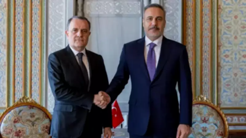 Dışişleri Bakanı Fidan, Türk Dili Konuşan Ülkeler Toplantısı'nda Azerbaycanlı Mevkidaşı ile Görüştü