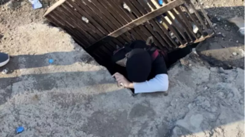Diyarbakır'da Öğrenci Kayan Mazgal Kapağıyla Çukura Düştü, Yaralandı