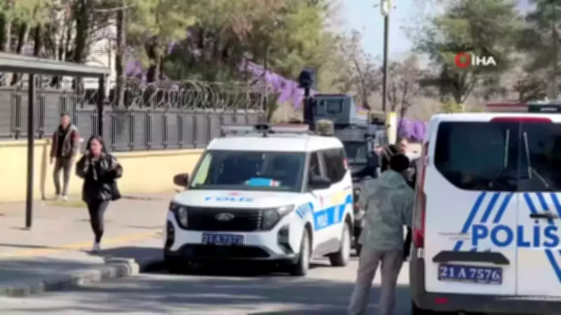 Diyarbakır'da Tutuklanan Şahıs Kaçmaya Çalışırken Ayağından Vurularak Yakalandı