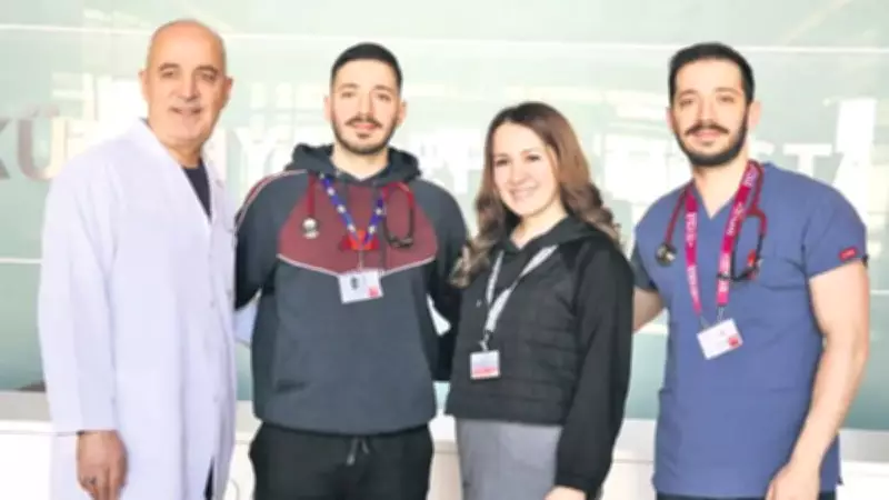 Üç Doktor Kardeş, Babalarıyla Aynı Hastanede Görev Yapıyor