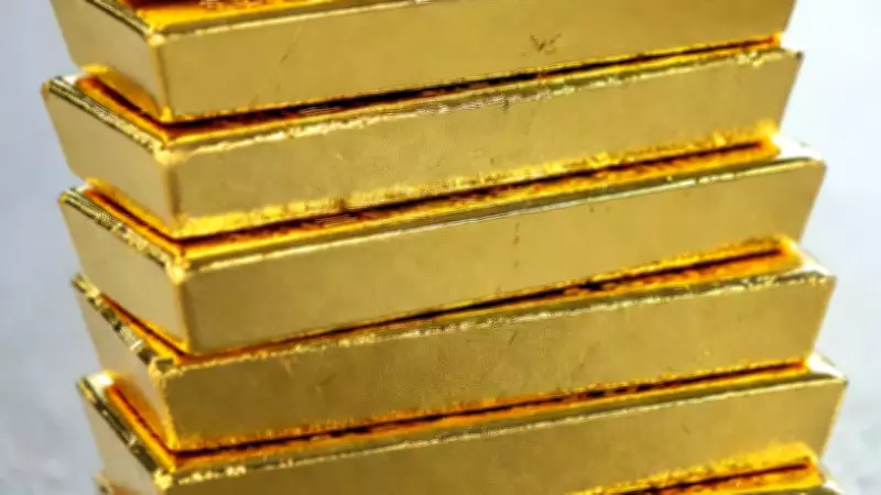 Doların Güçlenmesi Altın Fiyatlarını Aşağı Çekti: Ons Altın 5.200 Doların Altına Geriledi