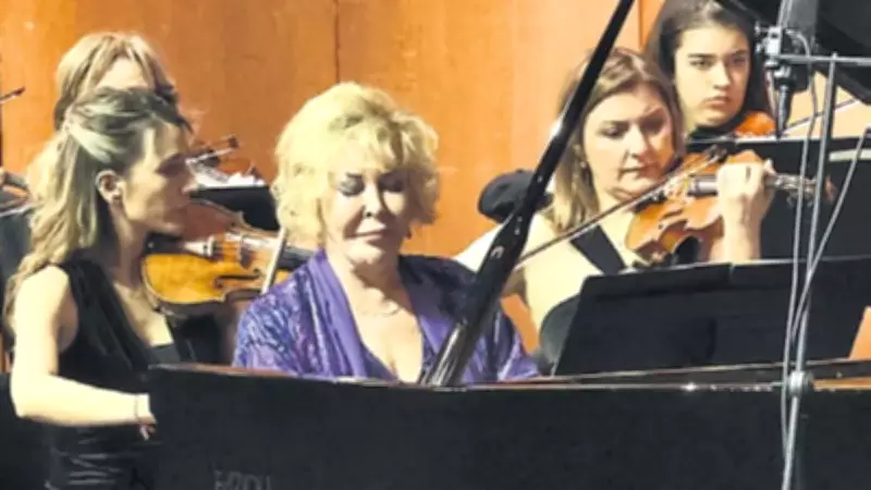 İDSO, Dünya Kadınlar Günü'nü Özel Konserle Kutladı: Gülsin Onay Sahne Aldı