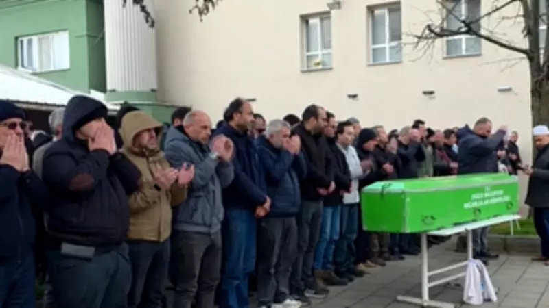 Düzce'de Halı Sahada Kalp Krizi: Murat Kasapoğlu Son Yolculuğuna Uğurlandı