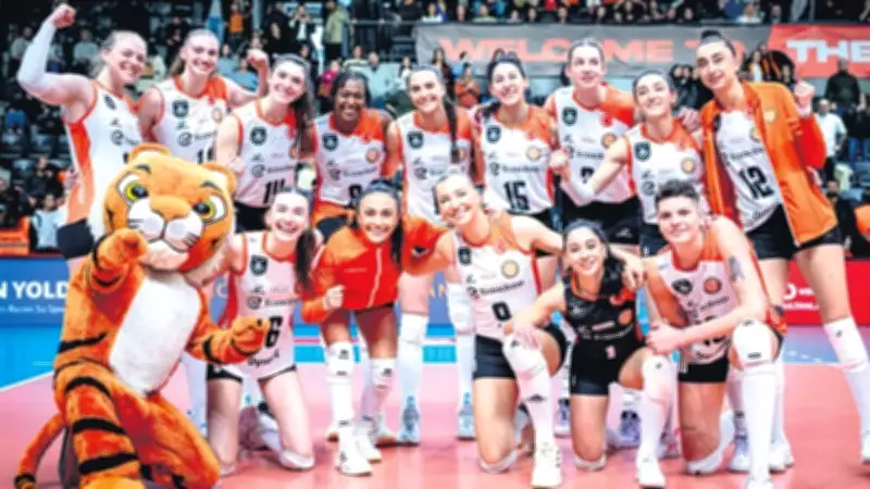 Eczacıbaşı Zorlu Mücadelede Aydın'ı Devirdi, Aydın Lige Veda Etti