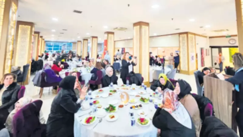 Şehit Anneleri ve İşten Çıkarılan Kadınlar Diyarbakır'da Aynı Sofrada Buluştu