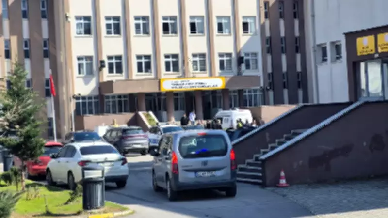 Çekmeköy'de Lisede Korkunç Bıçaklı Saldırı: 3 Yaralı, 1 Gözaltı