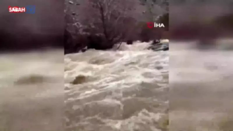 Elazığ'da Şiddetli Yağış Sonrası Dere Taştı, Arıcak İlçesi Etkilendi