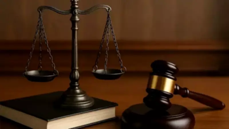 Emekli Savcı Demir: Mahkeme Salonları Siyasi Propaganda Alanı Değildir