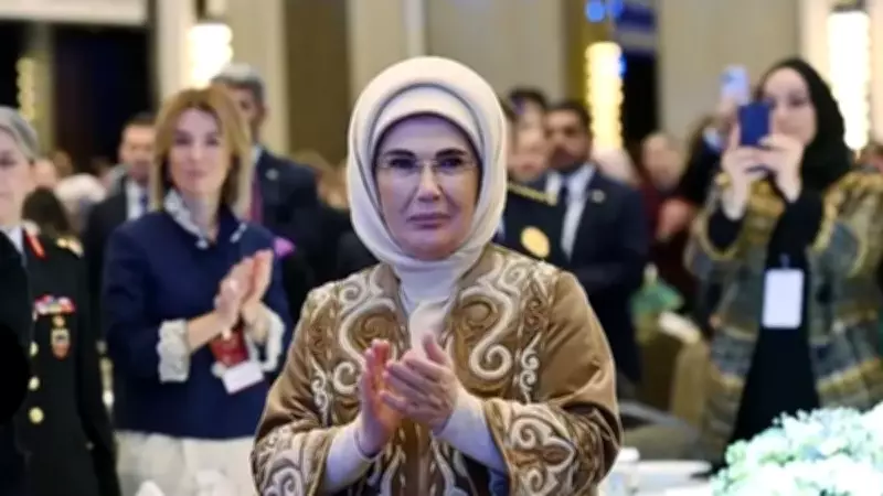 Emine Erdoğan'dan 8 Mart Mesajı: 'Kadın Varsa, Yarın Vardır'