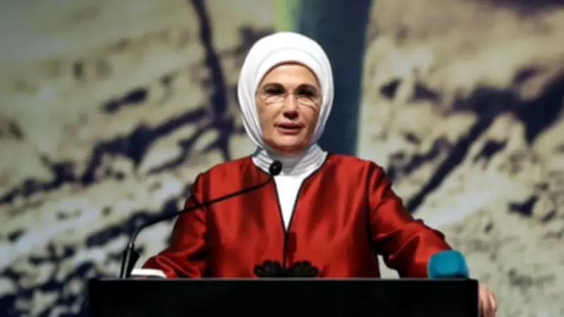 Emine Erdoğan'dan Kadir Gecesi Mesajı: 'Umudun ve Arınmanın Gecesi'