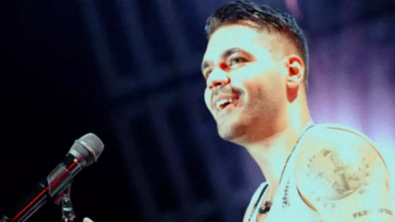 Emir Can İğrek: 'Sevgilim Yok, Dostlarım Var' Dedi