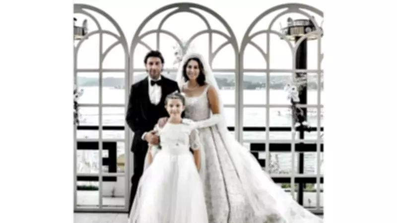 Eski Manken Şenay Akay, Üvey Kızı Melek'in 14. Doğum Gününü Duygusal Kutladı