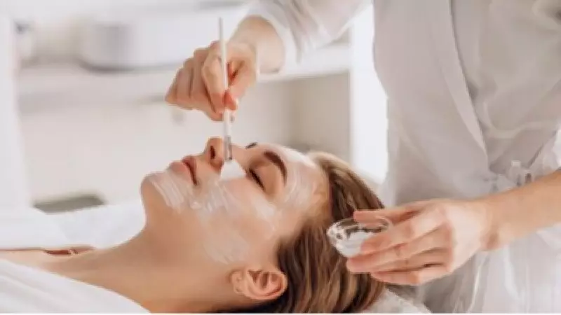 Evde Cilt Bakımı Rehberi: Doğru Adımlar ve Püf Noktaları