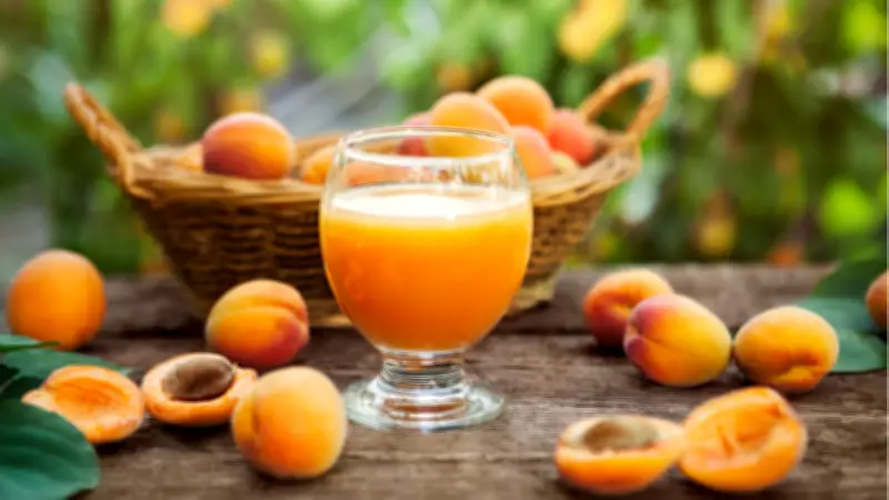 Evde Doğal Kayısı Meyve Suyu Yapımı: Kolay Tarif ve Püf Noktaları